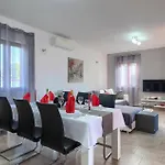 Tina Barban Pula