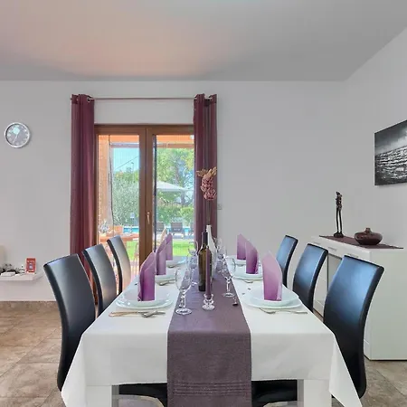 Tina Barban Prázdninový dům Pula