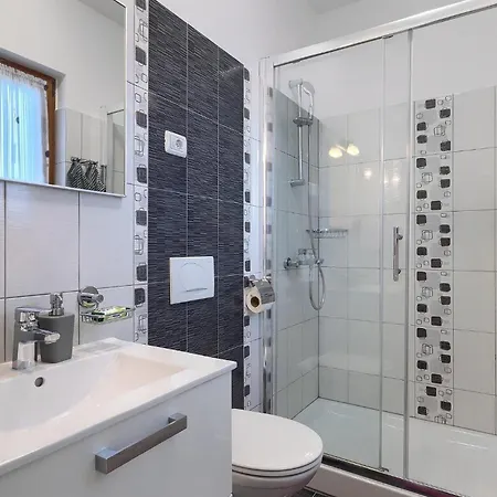 Prázdninový dům Tina Barban *