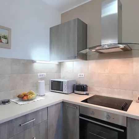 Semesterbostad Tina Barban Pula