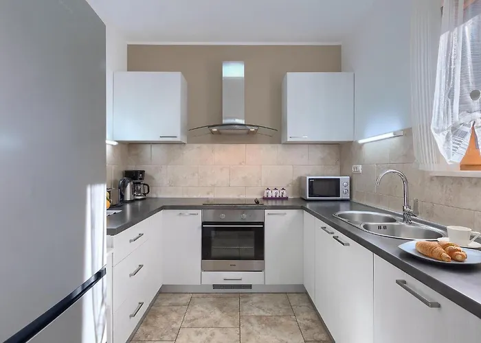 Tina Barban Feriehus Pula